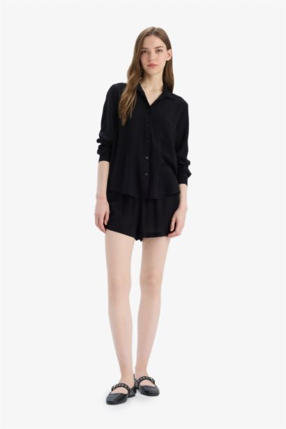 Crinkle Viscose Elastic Band Short Leg Shorts