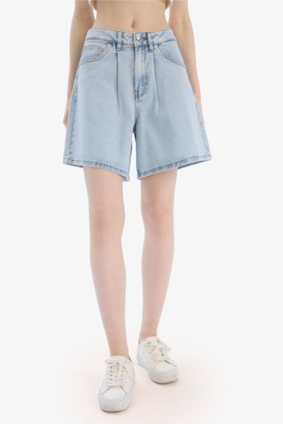 برمودا بخصر عالي نيلي