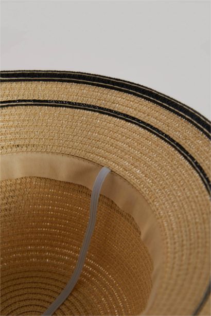 Chapeau en paille pour fille