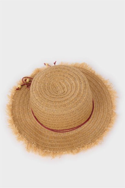 قبعة قش بناتي