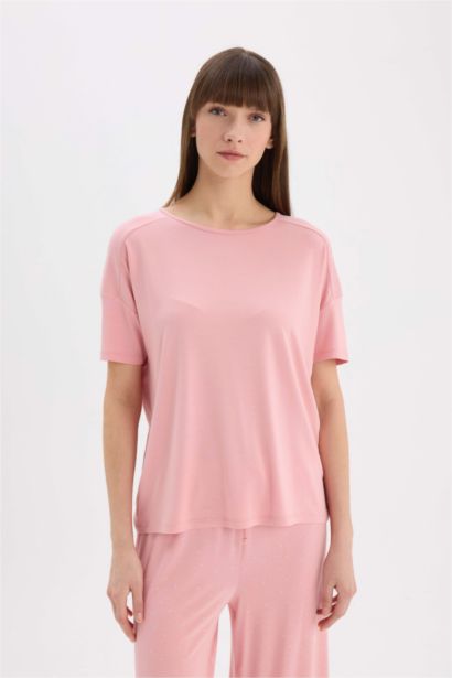 طقم قصة عادية بأكمام قصيرة من قطعتين