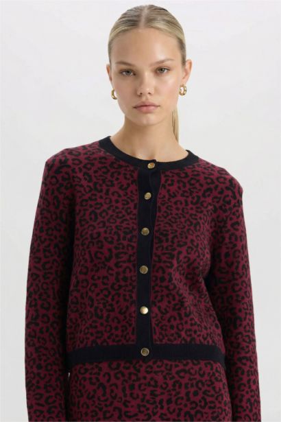 Regular Fit Crew Neck Buttoned Knitwear Leopard Cardigan
