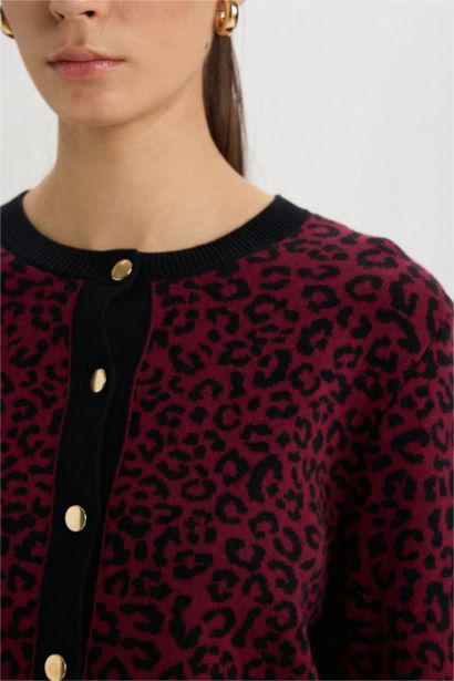 Regular Fit Crew Neck Buttoned Knitwear Leopard Cardigan