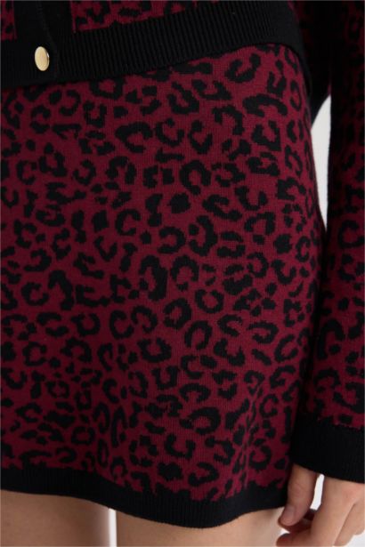 Mini jupe en tricot A-line à imprimé léopard