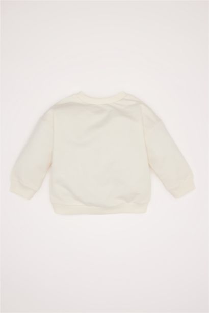 سويت شيرت بناتي مطبوع قصة عادية برقبة مستديرة