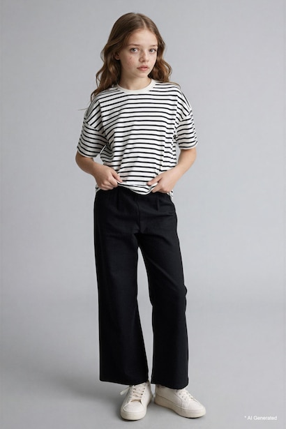 Girl Relax Fit Crew Neck Striped T-Shirt