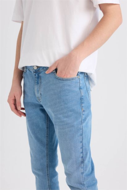 بنطلون جينز بيدرو سليم فيت بخصر عادي ورجل ضيقة