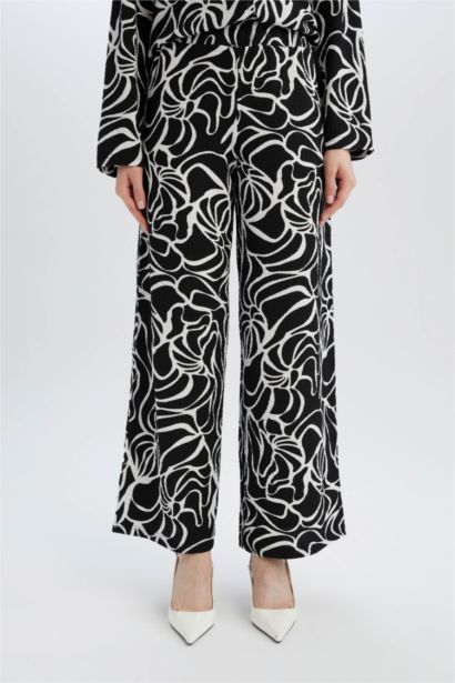Regular Fit Textured Patterned Trousers