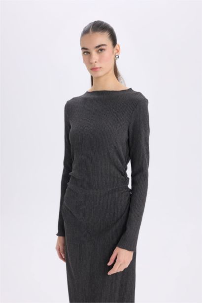 тығыз көйлек жартылай мойынжейде ұзын жеңді Ұзын жеңді трикотаж көйлек