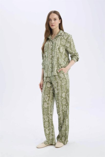 Pantalon droit à coupe régulière