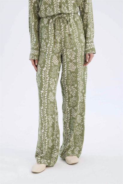 Pantalon droit à coupe régulière