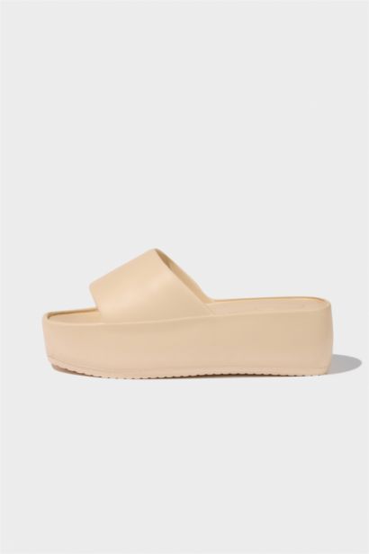 شبشب إيفا بكعب مسطح