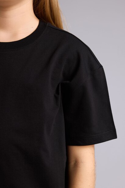 Girl Relax Fit Crew Neck Short Sleeve T-Shirt