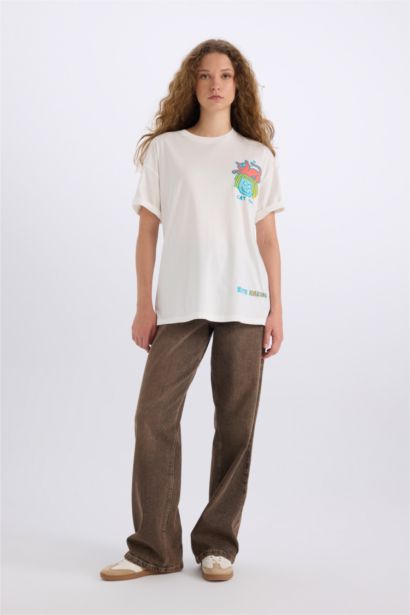 تيشيرت نص ردن اوفر سايز بطبعة من الخلف من كيث هارينج