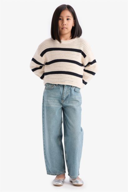 Girl Regular Fit Crew Neck Pullover