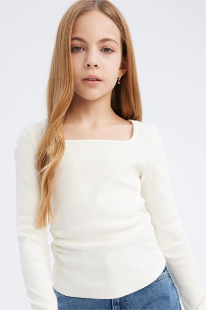 T-shirt slim en maille côtelée à manches longues et col rond pour fille