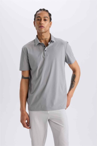 Esnek Kumaş Standart Fit Polo Yaka Sporcu Kısa Kollu Tişört