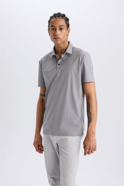 Esnek Kumaş Standart Fit Polo Yaka Sporcu Kısa Kollu Tişört