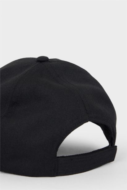 شفقة كاب رجالي من ستار وورز