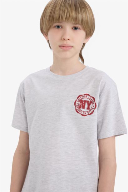 تيشيرت نص كم مطبوع قصة عادية برقبة مستديرة