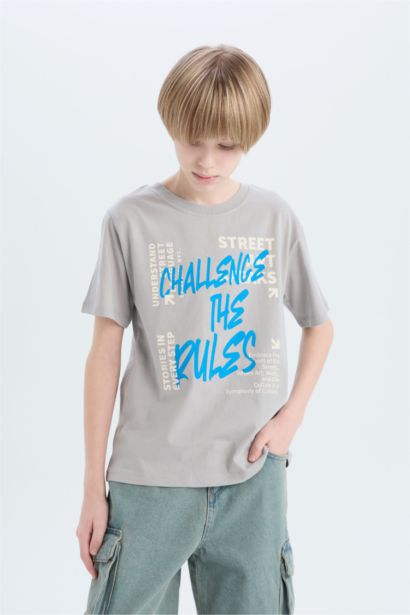 تيشيرت نص كم مطبوع قصة عادية برقبة مستديرة