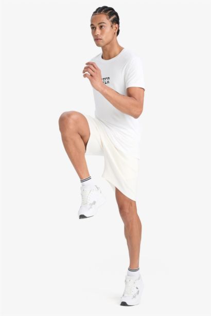 شورت رياضي قصير قصة عادية مطبوع من DeFactoFit