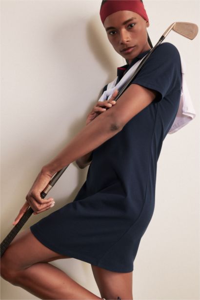 فستان بيكة قصة عادية