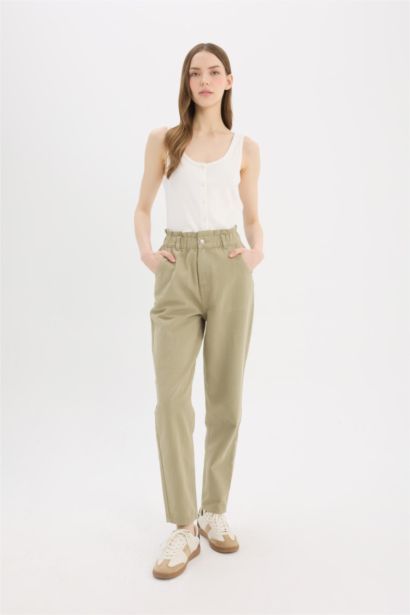 Джинсы с высокой талией и манжетами, подвернутые, с эффектом потертости