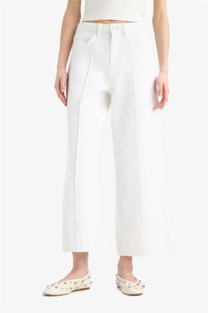 Jean blanc court taille haute à jambes larges