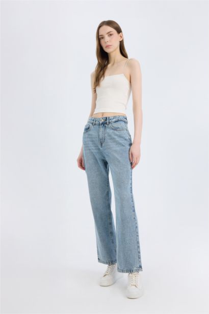 Straight Fit High Waist Ankle Length Jeans