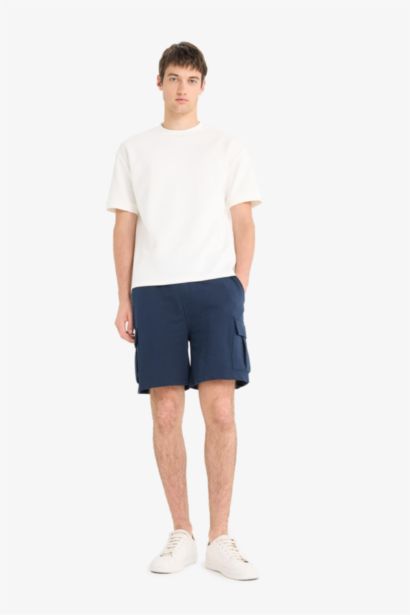 Regular Fit Tied Waist Cargo Shorts