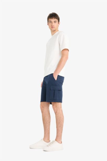 Regular Fit Tied Waist Cargo Shorts