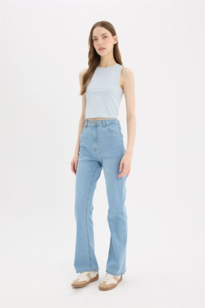 Slim Fit Halter Collar Tank Top