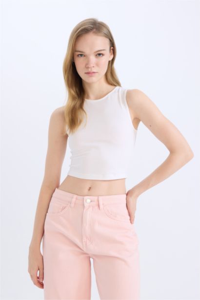 كروب توب سليم فيت بياقة رسن