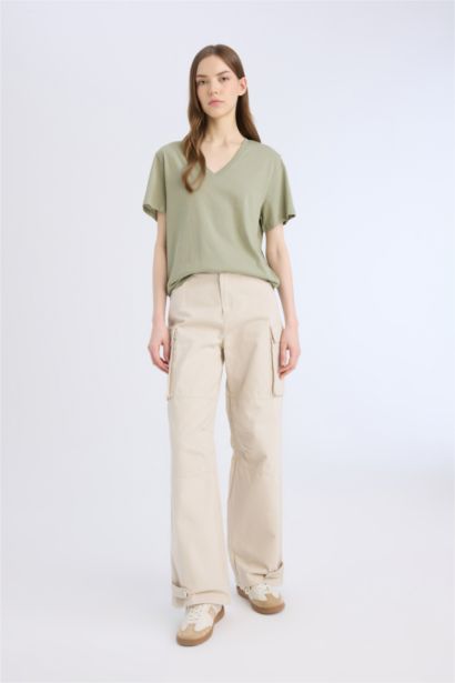 %100 Pamuk Regular Fıt V Yaka Basıc Tişört