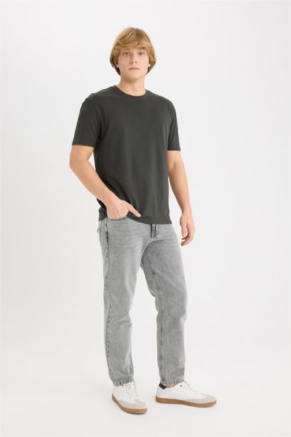 дөңгелек жаға минималл Қысқа жеңді футболка