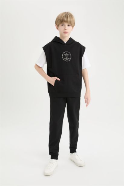 3'lü Takım Kapüşonlu Kolsuz Baskılı Sweatshirt Kısa Kollu Tişört Beli Paçası Lastikli Eşofman Altı Erkek Çocuk