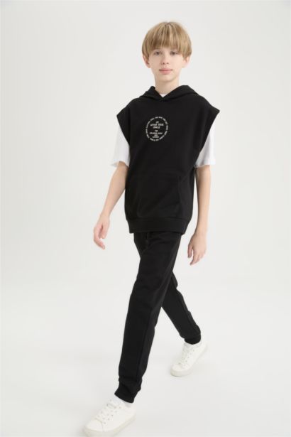 3'lü Takım Kapüşonlu Kolsuz Baskılı Sweatshirt Kısa Kollu Tişört Beli Paçası Lastikli Eşofman Altı Erkek Çocuk
