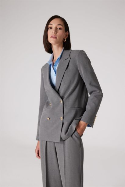 Sorbe x DeFacto Kruvaze Yaka Basic Düz Düğmeli Blazer Ceket