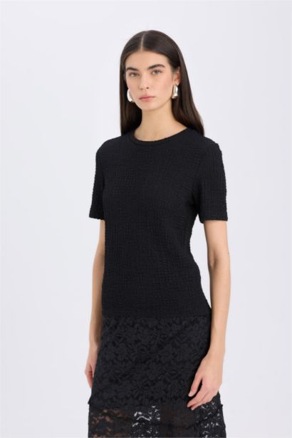 Slim Fit Crew Neck Short Sleeve T-Shirt