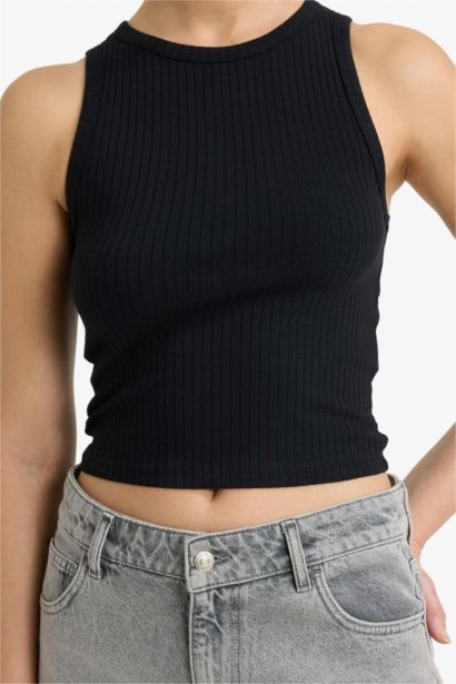 Slim Fit Camisole Crew Neck Tank Top