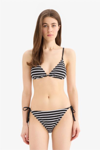 Çizgili Tül Bağcıklı Bikini Altı