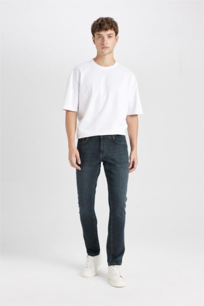 سروال جينز جينز بيدرو سليم فيت بساق ضيق