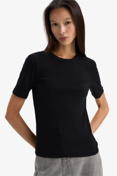 Woman Short Sleeve T-Shirt