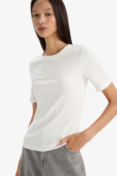 Woman Short Sleeve T-Shirt