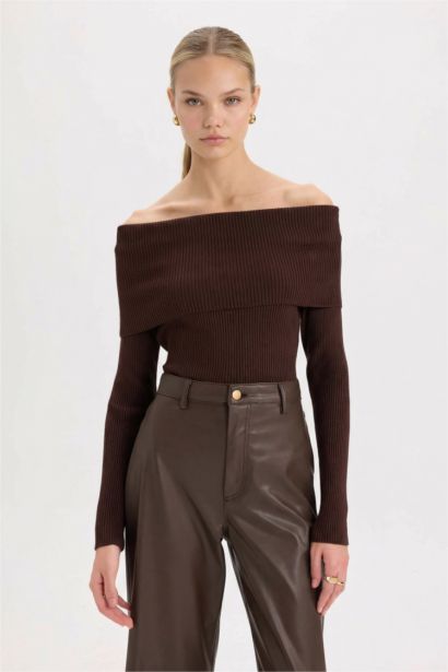 Fitted Omuzu Açık Fitilli Kaşkorse Triko Bluz