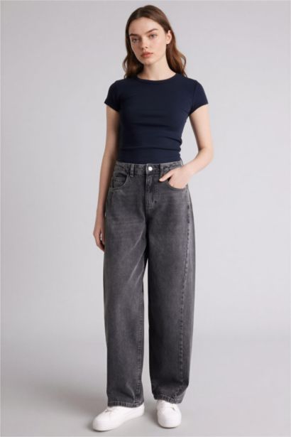 Fitted Crew Neck Ribbed T-Shirt