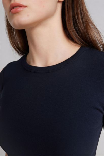 Fitted Crew Neck Ribbed T-Shirt