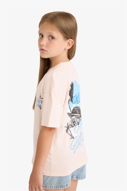 Girl Relax Fit Crew Neck T-Shirt