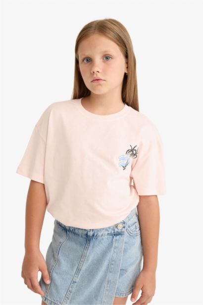 Girl Relax Fit Crew Neck T-Shirt